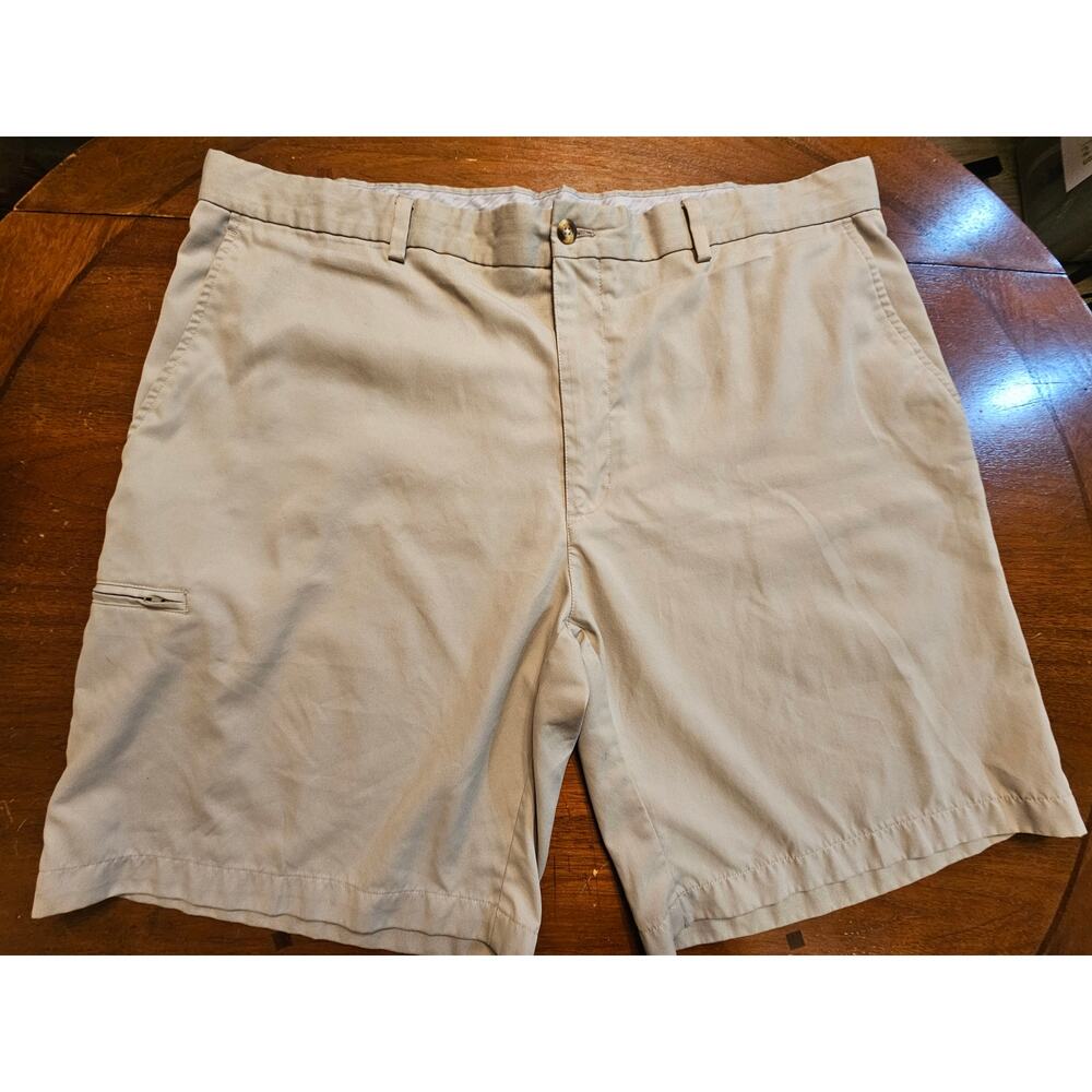 Excellent 40W PGA Tour Golf Shorts Beige